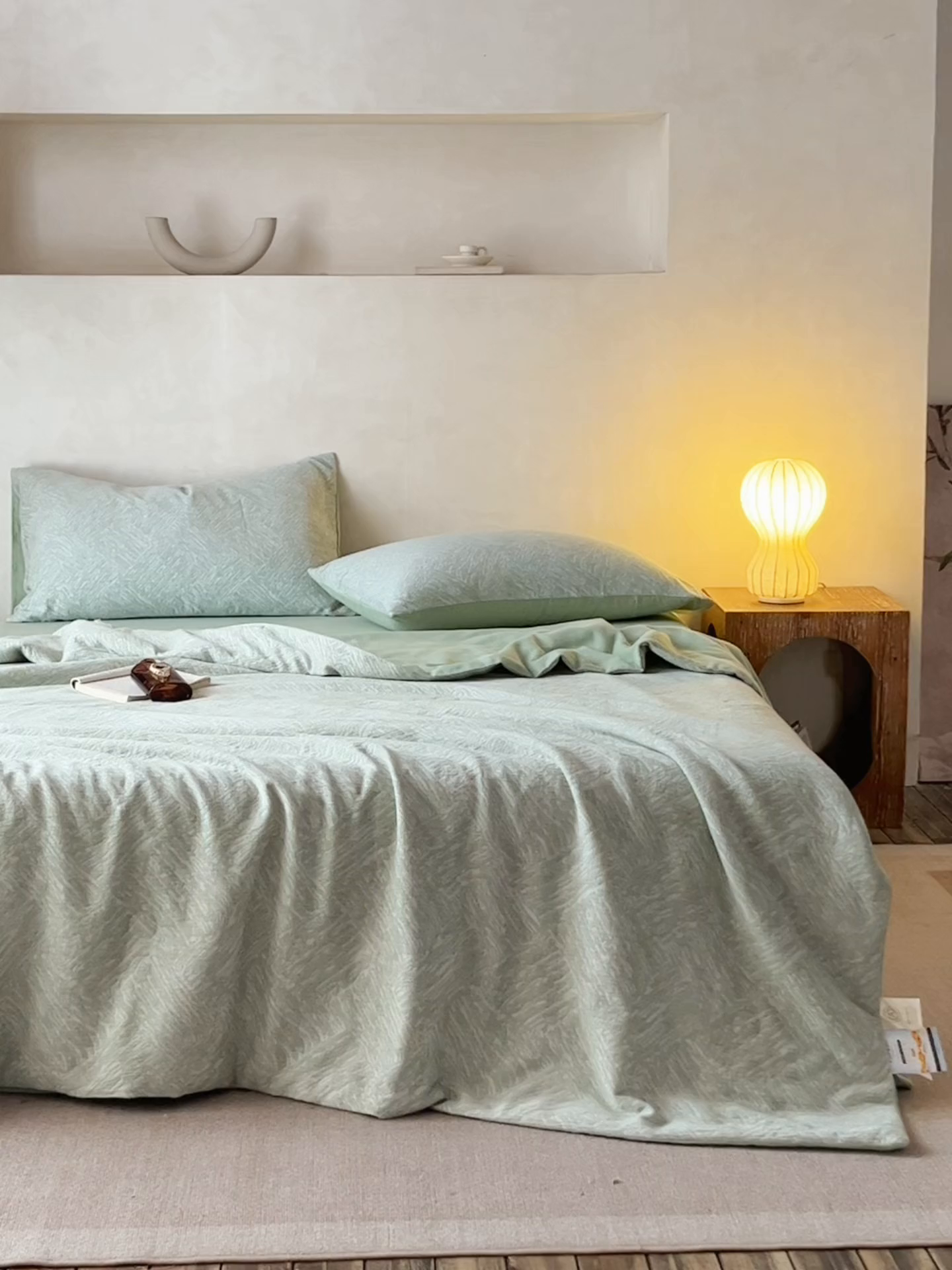 91家纺网 家纺一手货源 找家纺 梦享生活家居 2025新款色织三层提花夏被 缤纷绿