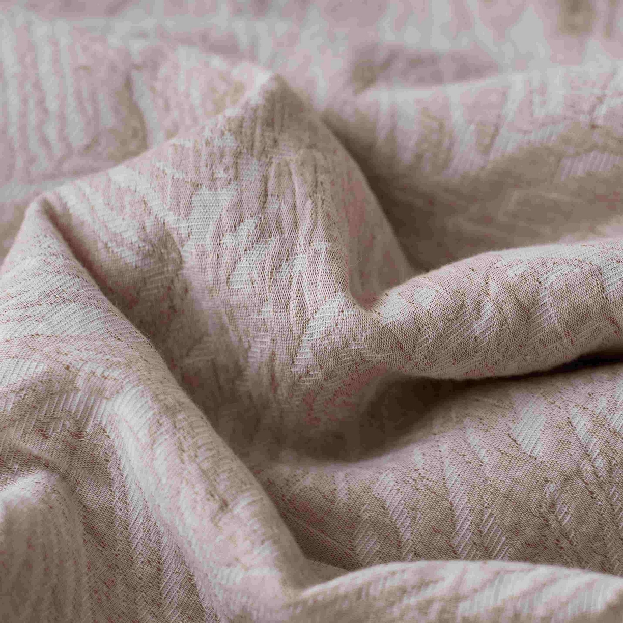 91家纺网 家纺一手货源 找家纺 梦享生活家居 2025新款色织三层提花夏被 缤纷米