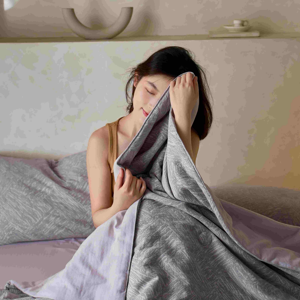 91家纺网 家纺一手货源 找家纺 梦享生活家居 2025新款色织三层提花夏被 缤纷紫