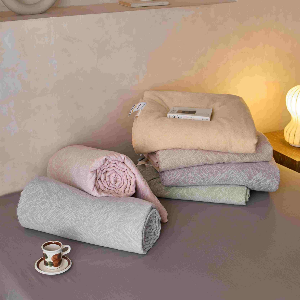 91家纺网 家纺一手货源 找家纺 梦享生活家居 2025新款色织三层提花夏被 组合