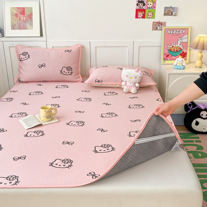 91家纺网 家纺一手货源 找家纺 （总）金爱家 2025新款A类三丽鸥授权kitty凉感中分子PE果冻席玛卡龙撞色空调软席凉席