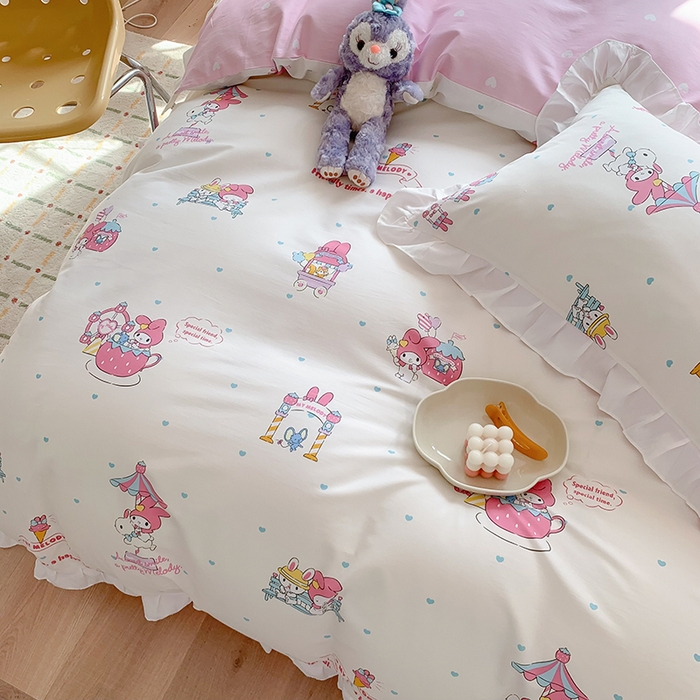 91家纺网 家纺一手货源 找家纺 玉元坊 2025年5月新品 三丽鸥花边被套全棉床单纯棉床裙床笠三四件套-美乐蒂系列 开心美乐蒂【花边款】