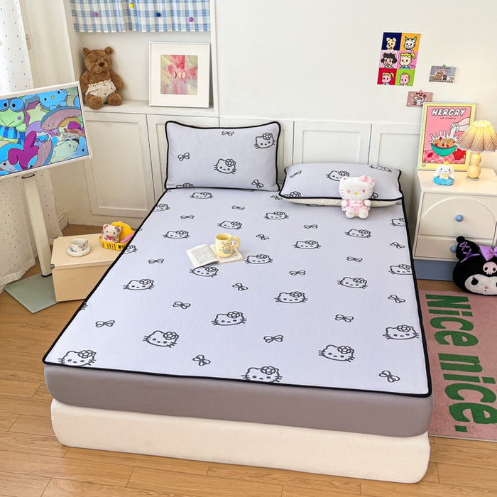 91家纺网 家纺一手货源 找家纺 金爱家 2025新款A类三丽鸥授权kitty凉感中分子PE果冻席玛卡龙撞色空调软席凉席 PE果冻席-Kitty仙气紫