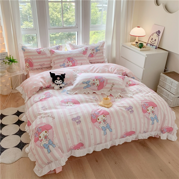 91家纺网 家纺一手货源 找家纺 玉元坊 2025年5月新品 三丽鸥花边被套全棉床单纯棉床裙床笠三四件套-美乐蒂系列 甜甜美乐蒂【花边款】