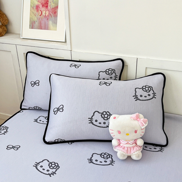 91家纺网 家纺一手货源 找家纺 金爱家 2025新款A类三丽鸥授权kitty凉感中分子PE果冻席玛卡龙撞色空调软席凉席 PE果冻席-Kitty仙气紫