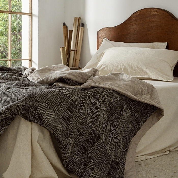 91家纺网 家纺一手货源 找家纺 （总）简家居 2025新款亲肤舒适幻影黑金夏被夏凉被空调被