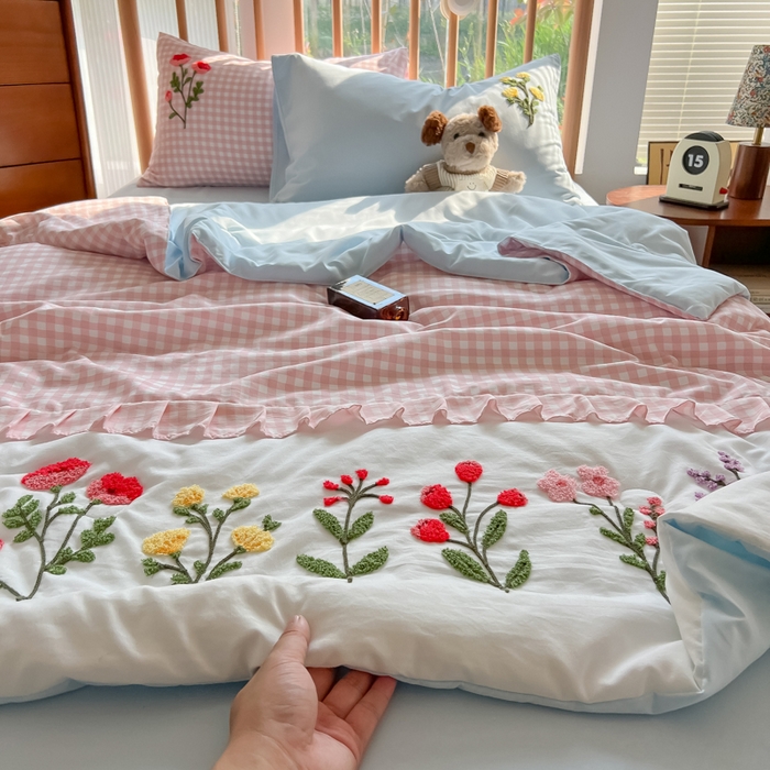 91家纺网 家纺一手货源 找家纺 （总）子钦2025春夏新款云朵棉毛巾绣韩版夏被-花仙子（风格二）