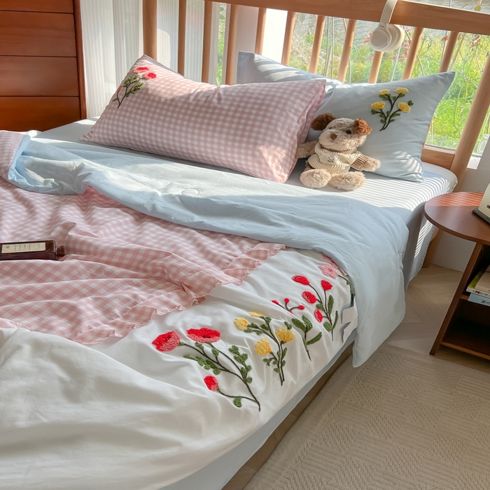 91家纺网 家纺一手货源 找家纺 （总）子钦2025春夏新款云朵棉毛巾绣韩版夏被-花仙子（风格二）