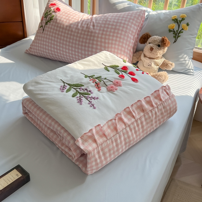 91家纺网 家纺一手货源 找家纺 （总）子钦2025春夏新款云朵棉毛巾绣韩版夏被-花仙子（风格二）