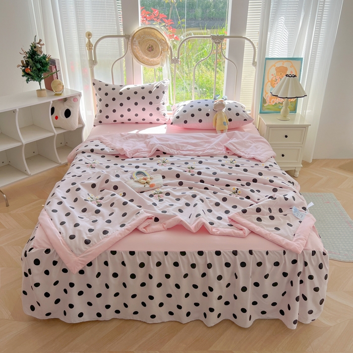 91家纺网 家纺一手货源 找家纺 （总）子钦2025新款云朵棉毛巾绣床裙款夏被四件套单夏被