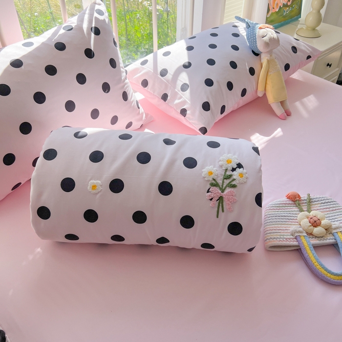 91家纺网 家纺一手货源 找家纺 （总）子钦2025新款云朵棉毛巾绣床裙款夏被四件套单夏被