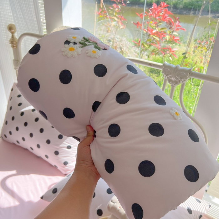 91家纺网 家纺一手货源 找家纺 （总）子钦2025新款云朵棉毛巾绣床裙款夏被四件套单夏被