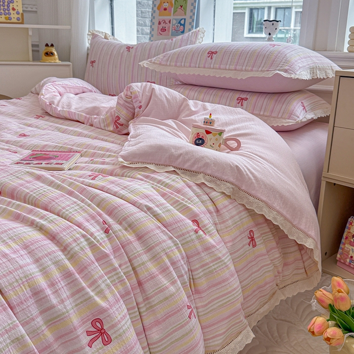 91家纺网 家纺一手货源 找家纺 芯贝儿 2025新款全m纯m花边木m邹邹双层纱水洗m四件套 情人结