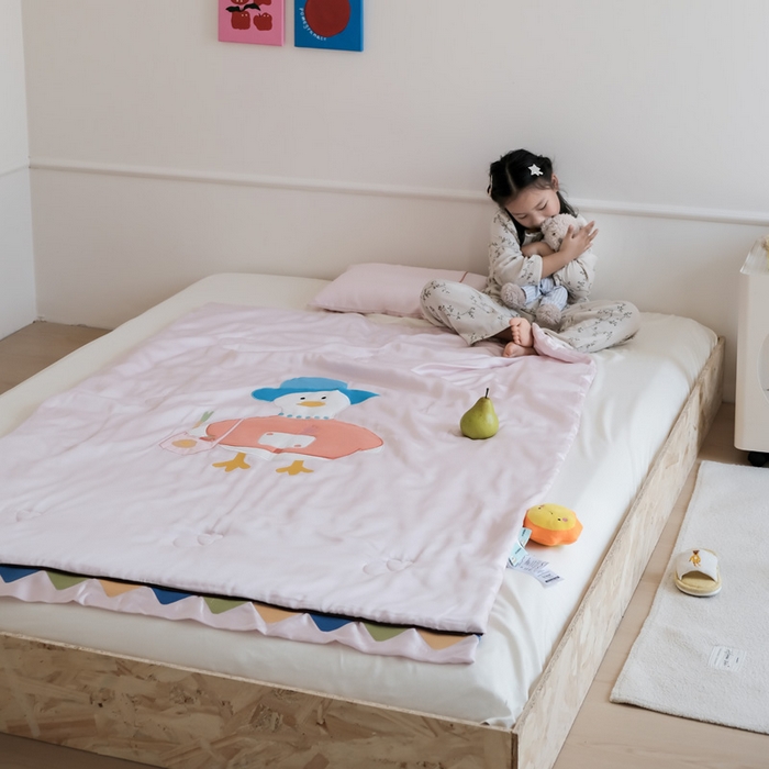 91家纺网 家纺一手货源 找家纺 （总）喜多兔儿童家纺 2025新款小惊喜儿童蚕丝蛋白天丝抗菌夏凉被