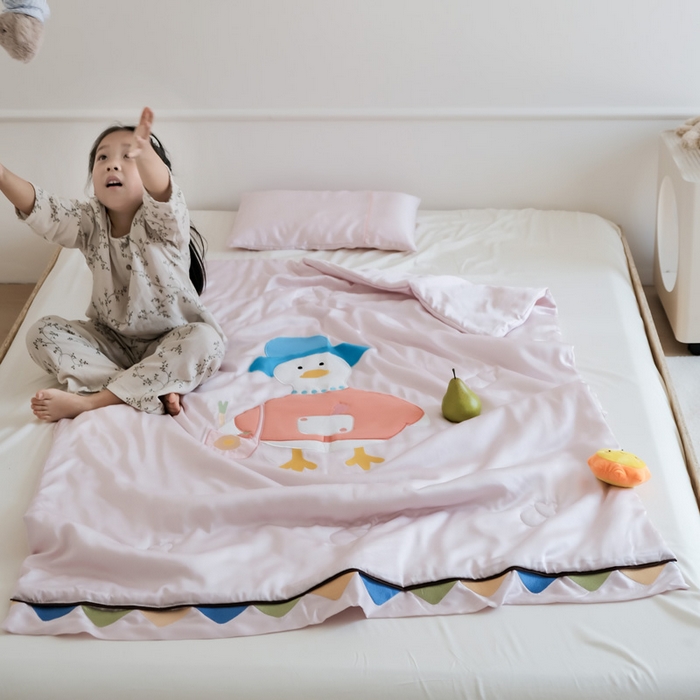 91家纺网 家纺一手货源 找家纺 （总）喜多兔儿童家纺 2025新款小惊喜儿童蚕丝蛋白天丝抗菌夏凉被