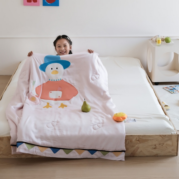 91家纺网 家纺一手货源 找家纺 （总）喜多兔儿童家纺 2025新款小惊喜儿童蚕丝蛋白天丝抗菌夏凉被