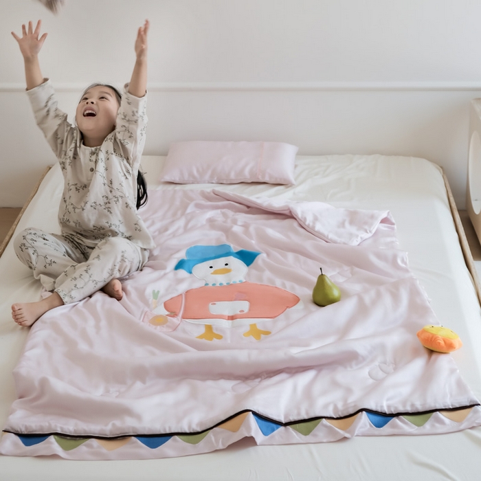 91家纺网 家纺一手货源 找家纺 （总）喜多兔儿童家纺 2025新款小惊喜儿童蚕丝蛋白天丝抗菌夏凉被