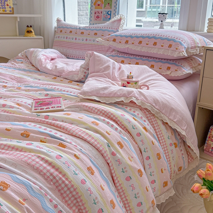 91家纺网 家纺一手货源 找家纺 芯贝儿 2025新款全m纯m花边木m邹邹双层纱水洗m四件套 草莓蛋糕