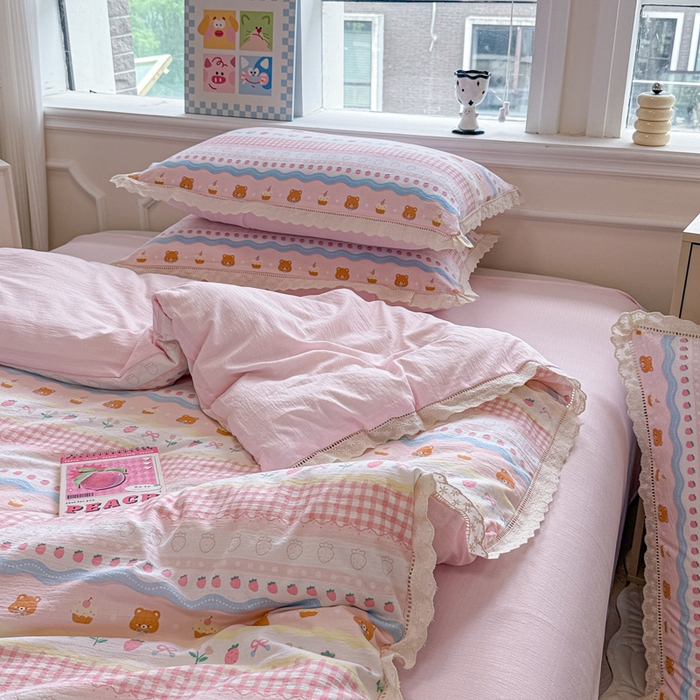 91家纺网 家纺一手货源 找家纺 芯贝儿 2025新款全m纯m花边木m邹邹双层纱水洗m四件套 草莓蛋糕