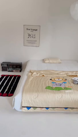 91家纺网 家纺一手货源 找家纺 喜多兔儿童家纺 2025新款小惊喜儿童蚕丝蛋白天丝抗菌夏凉被 黄色画画小猫