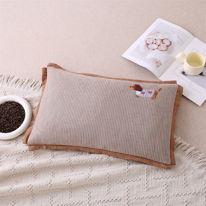 91家纺网 家纺一手货源 找家纺 珍贝家纺 2025新款腊肠狗荞麦枕枕头枕芯 腊肠狗-卡其色 35x55cm/只