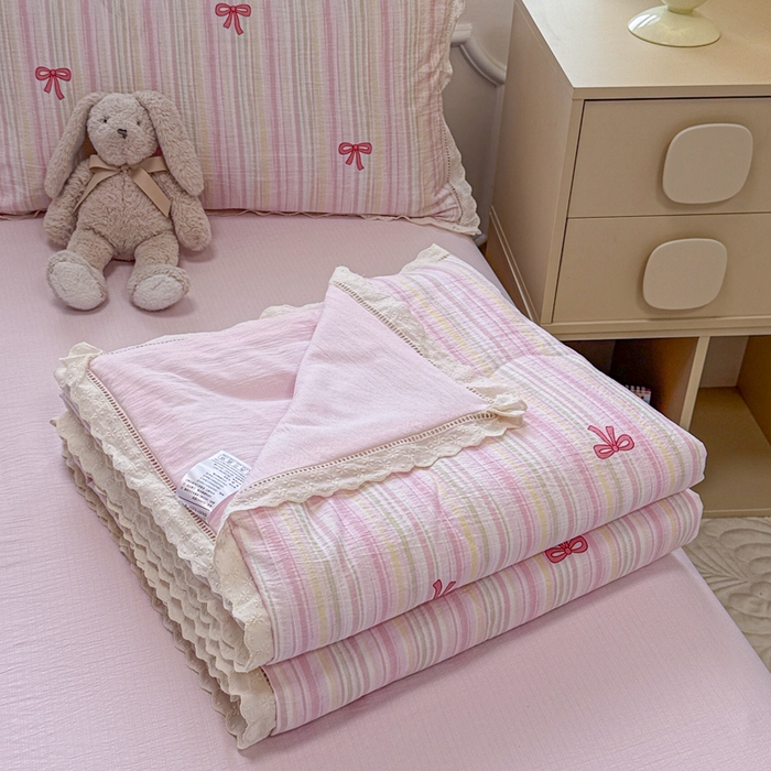 91家纺网 家纺一手货源 找家纺 芯贝儿 2025新款全m花边木m邹邹双层纱水洗m夏被四件套 情人结