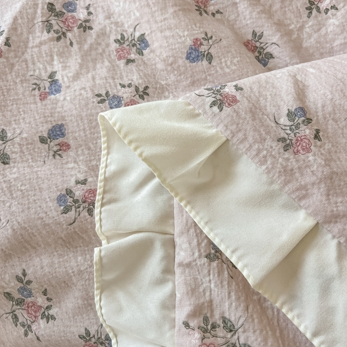 91家纺网 家纺一手货源 找家纺 同田2025新款床盖夏被四件套 梦幻粉