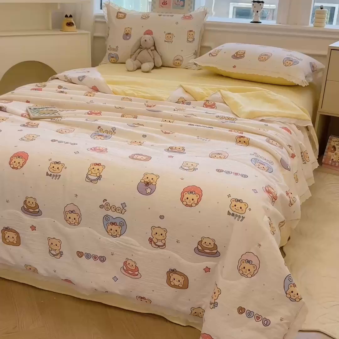 91家纺网 家纺一手货源 找家纺 芯贝儿 2025新款全m花边木m邹邹双层纱水洗m夏被四件套 奶油小熊