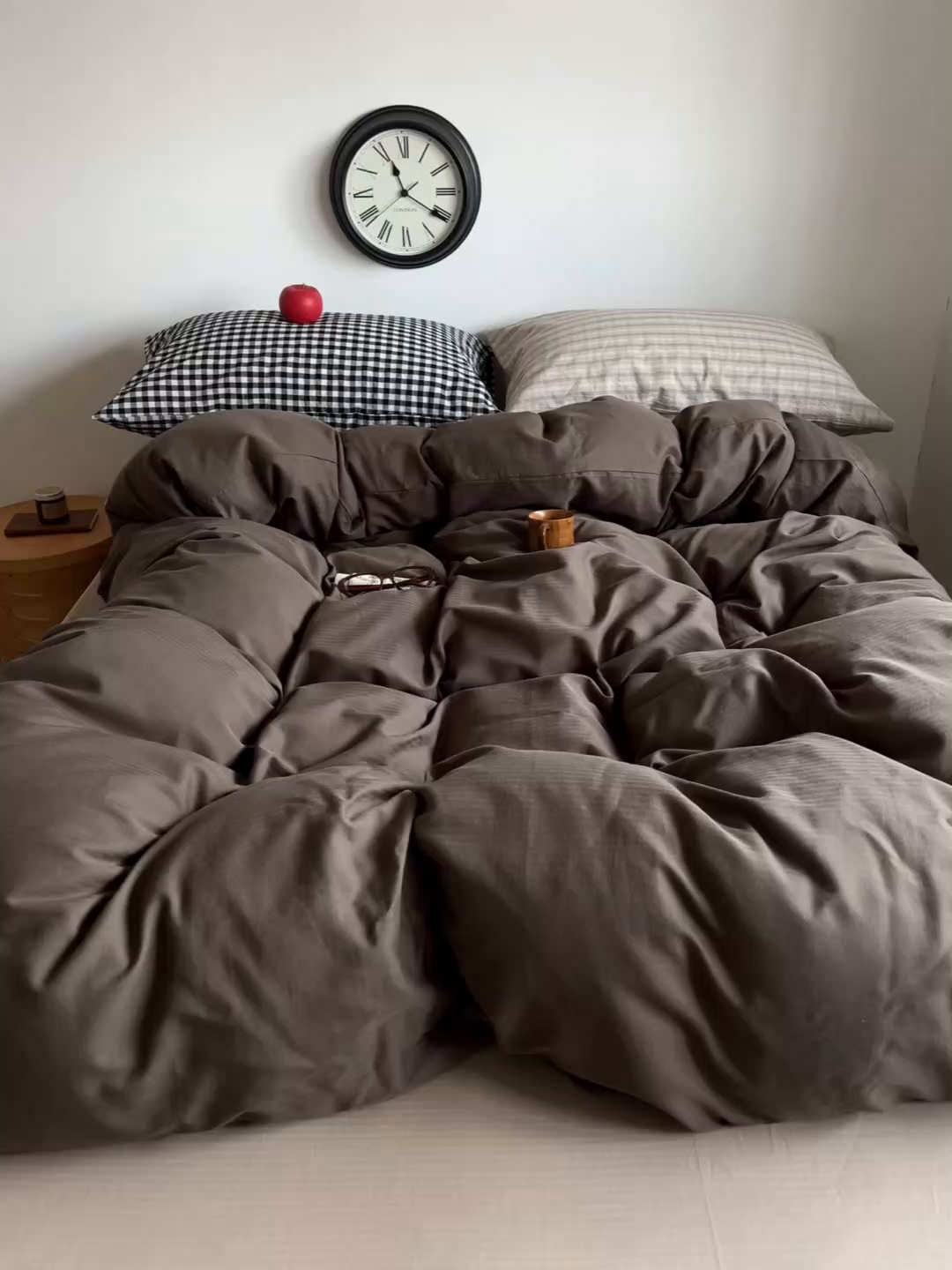 91家纺网 家纺一手货源 找家纺 （总）蜜宿 2025新款全棉人字纹四件套-生巧慕斯