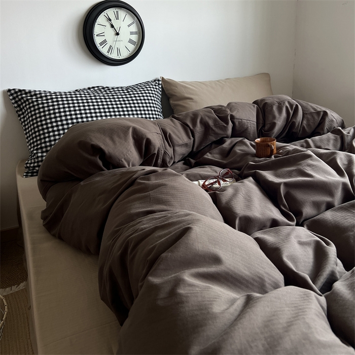 91家纺网 家纺一手货源 找家纺 蜜宿 2025新款全棉人字纹四件套-生巧慕斯 生巧慕斯（黑小格混搭奶咖）