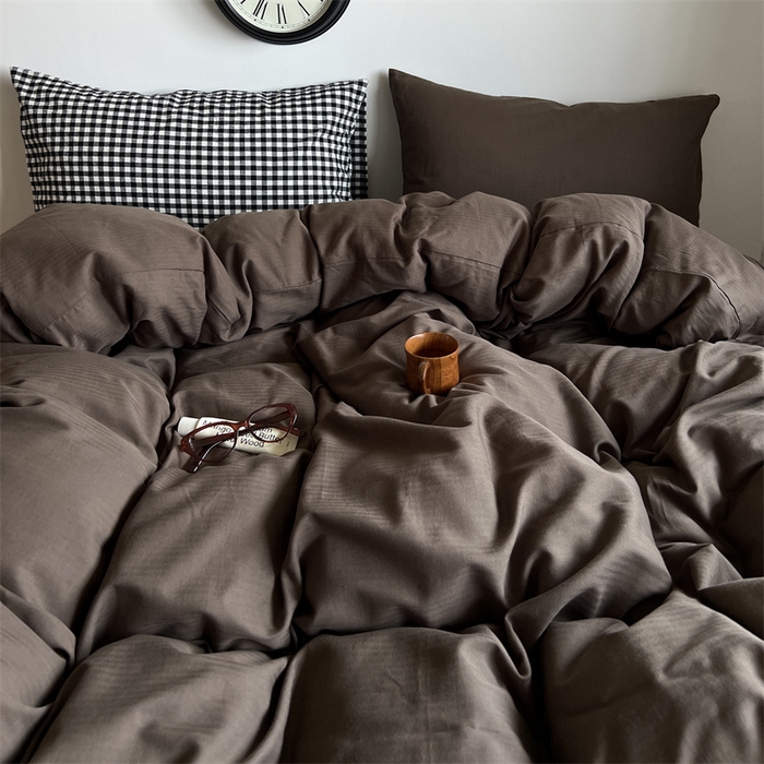 91家纺网 家纺一手货源 找家纺 蜜宿 2025新款全棉人字纹四件套-生巧慕斯 生巧慕斯（黑小格混搭深棕）