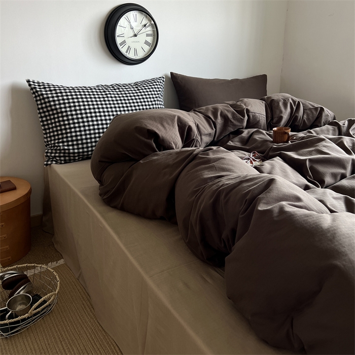 91家纺网 家纺一手货源 找家纺 蜜宿 2025新款全棉人字纹四件套-生巧慕斯 生巧慕斯（黑小格混搭深棕）