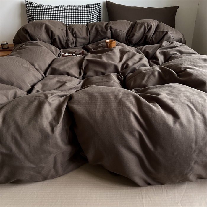 91家纺网 家纺一手货源 找家纺 蜜宿 2025新款全棉人字纹四件套-生巧慕斯 生巧慕斯（黑小格混搭深棕）