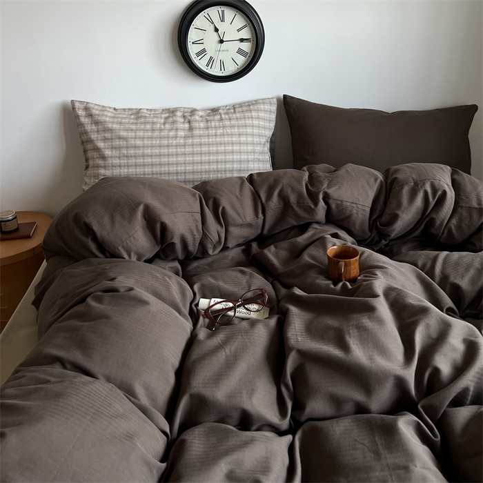 91家纺网 家纺一手货源 找家纺 蜜宿 2025新款全棉人字纹四件套-生巧慕斯 生巧慕斯（咖大格混搭深棕）