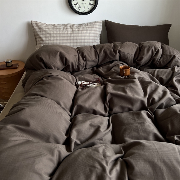 91家纺网 家纺一手货源 找家纺 （总）蜜宿 2025新款全棉人字纹四件套-生巧慕斯