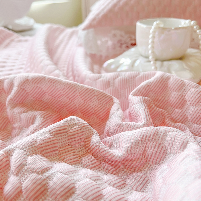 91家纺网 家纺一手货源 找家纺 网红馆（ck家纺） 2025新款床笠式床裙豆豆凉席--简单爱 粉玉