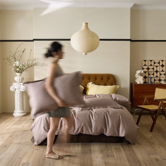 91家纺网 家纺一手货源 找家纺 天幕 2025新款60s素色双拼四件套 玫瑰红茶