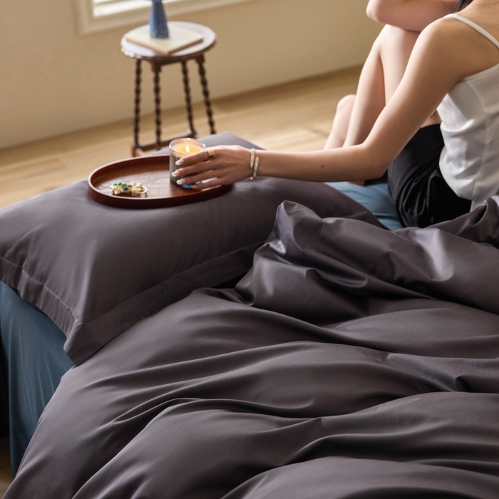 91家纺网 家纺一手货源 找家纺 天幕 2025新款60s素色双拼四件套 暮色烟雨