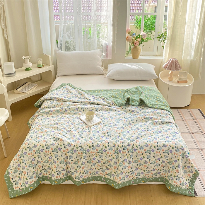 91家纺网 家纺一手货源 找家纺 咏绒家纺工厂店 2025新款A类云朵棉棉花夏被被子被芯 青柠薄荷