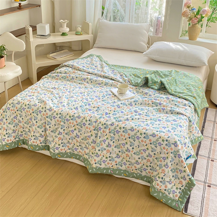 91家纺网 家纺一手货源 找家纺 咏绒家纺工厂店 2025新款A类云朵棉棉花夏被被子被芯 青柠薄荷