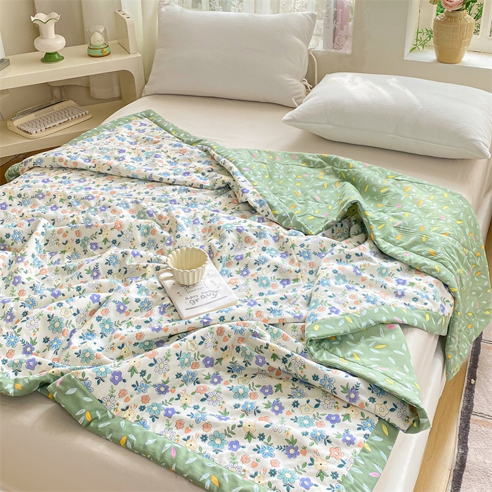 91家纺网 家纺一手货源 找家纺 咏绒家纺工厂店 2025新款A类云朵棉棉花夏被被子被芯 青柠薄荷