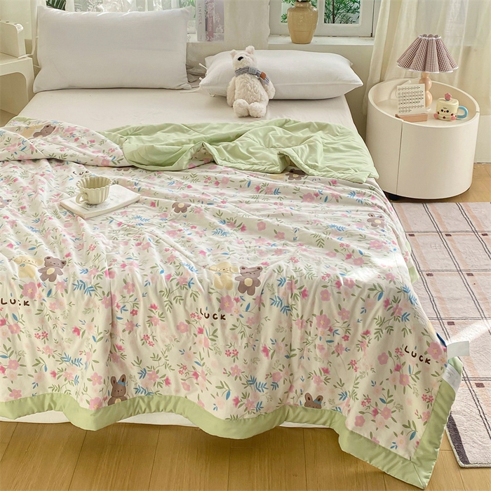 91家纺网 家纺一手货源 找家纺 咏绒家纺工厂店 2025新款A类云朵棉棉花夏被被子被芯 许愿熊