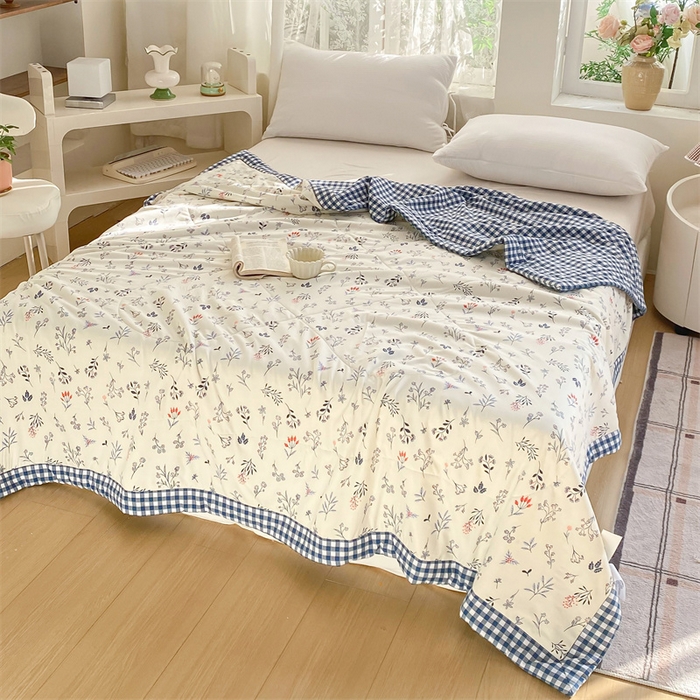 91家纺网 家纺一手货源 找家纺 咏绒家纺工厂店 2025新款A类云朵棉棉花夏被被子被芯 摇曳星光