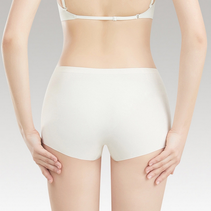 91家纺网 家纺一手货源 找家纺 良品汇馆 2025新款日式无印冰丝安全裤防走光无痕内裤良品中腰平角裤防夹臀打底裤 白色