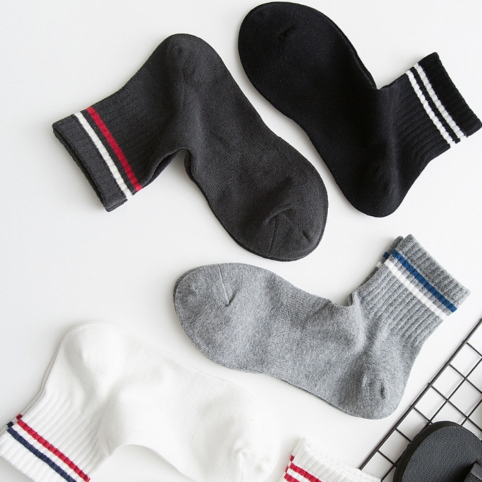 91家纺网 家纺一手货源 找家纺 良品汇馆 2025新款日式无印女士运动休闲袜子良品女直角中筒袜学院风四季袜吸汗防臭 组合图仅供展示
