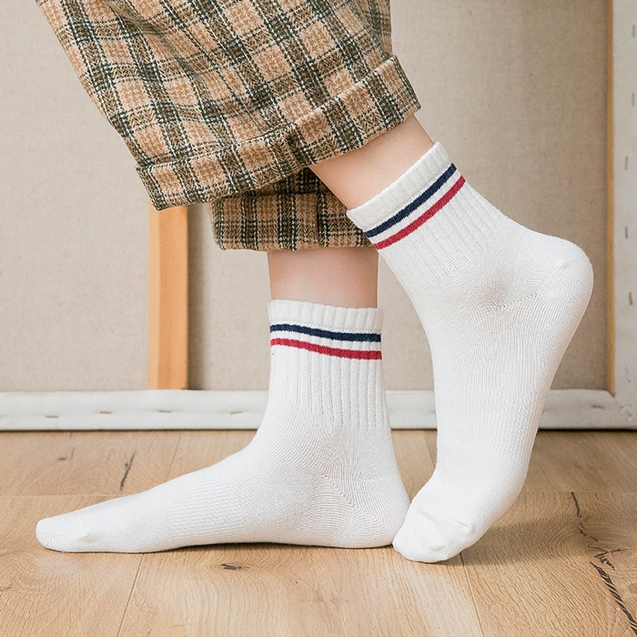91家纺网 家纺一手货源 找家纺 【女条纹直角中筒袜】2025新款日式无印女士运动休闲袜子良品女直角中筒袜学院风四季袜吸汗防臭