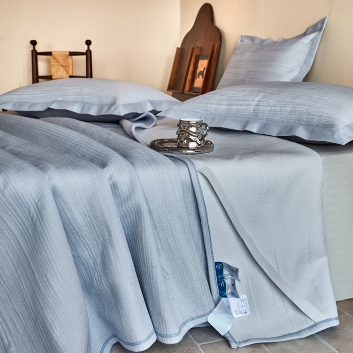 91家纺网 家纺一手货源 找家纺 席之家 2025新款高品质A类空气层可水洗凉感色织床单三件套-檀雅系列 檀雅-浅蓝