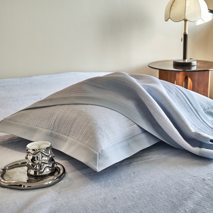 91家纺网 家纺一手货源 找家纺 席之家 2025新款高品质A类空气层可水洗凉感色织床单三件套-檀雅系列 檀雅-浅蓝