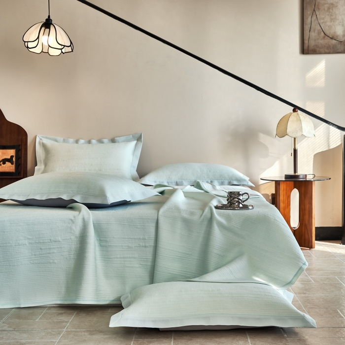 91家纺网 家纺一手货源 找家纺 席之家 2025新款高品质A类空气层可水洗凉感色织床单三件套-檀雅系列 檀雅-浅绿