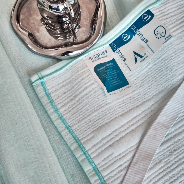 91家纺网 家纺一手货源 找家纺 席之家 2025新款高品质A类空气层可水洗凉感色织床单三件套-檀雅系列 檀雅-浅绿